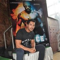 John Abraham promotes his film Force at Gold Gym | Picture 74296